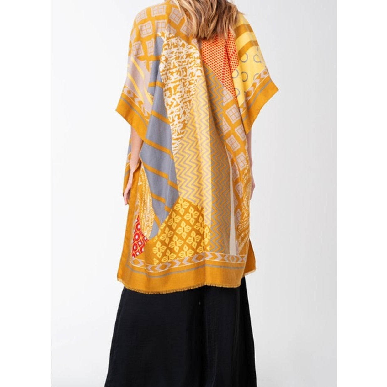 Najma Abstract Print Kimono - Ariya's Apparel and Accessories
